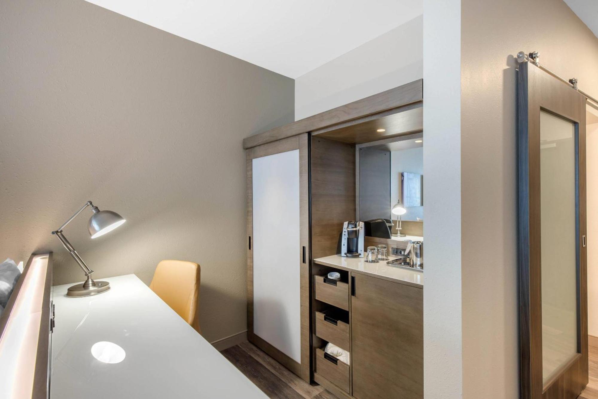 Cambria Hotel Mount Pleasant - Чарльстон Экстерьер фото