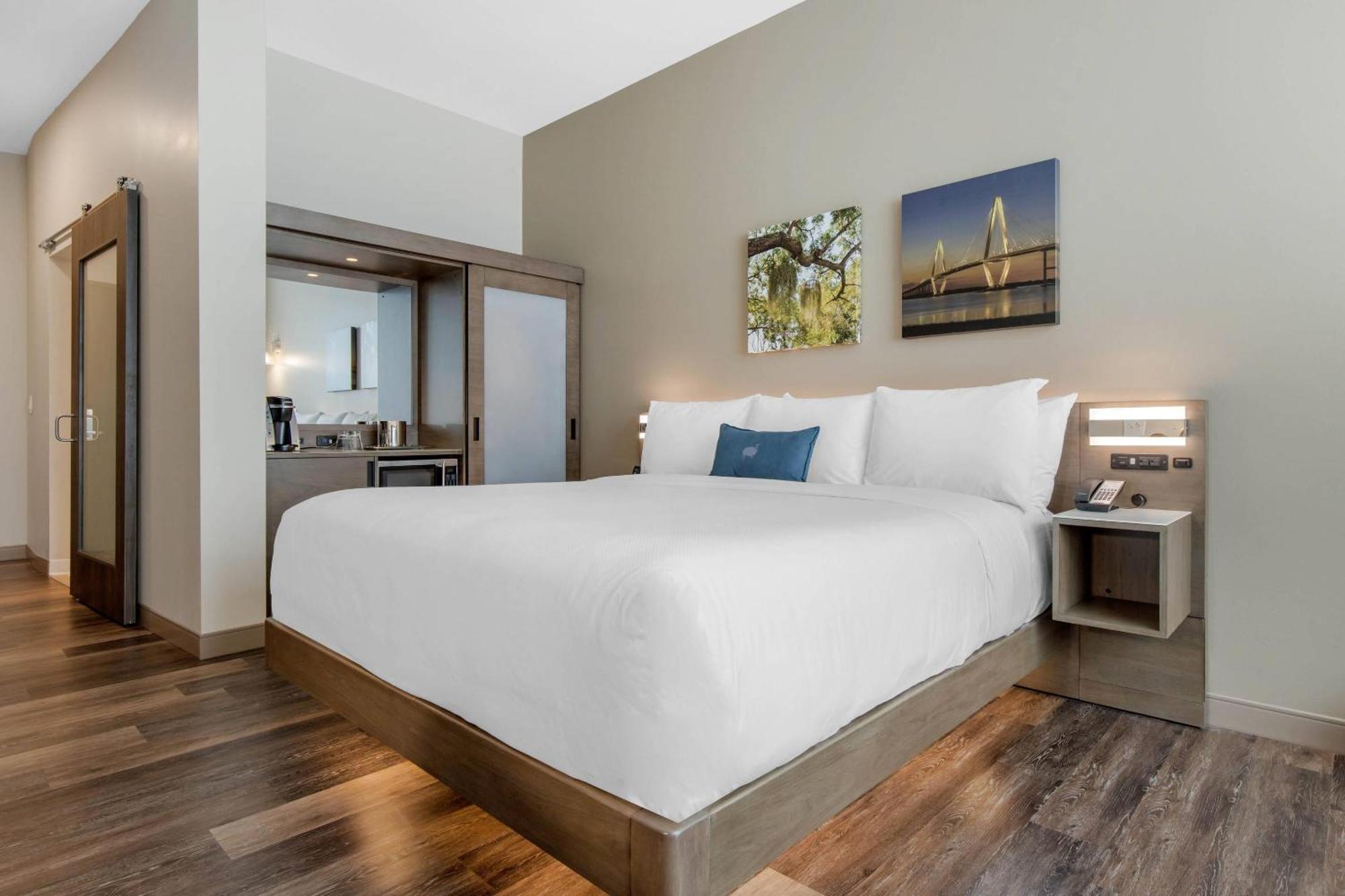 Cambria Hotel Mount Pleasant - Чарльстон Экстерьер фото